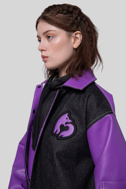 [card:all-secondary][card:women-secondary] Portrait of Core jacket showing collar and contrast sleeves