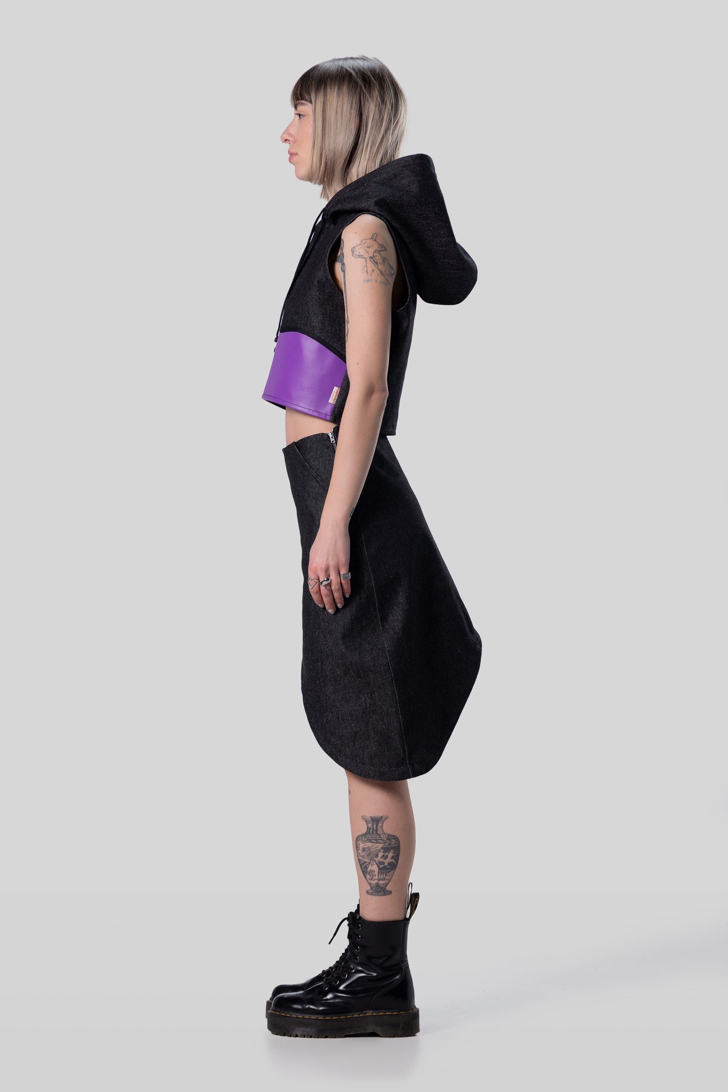 Side full view of Venom hood with hood and sleeveless construction